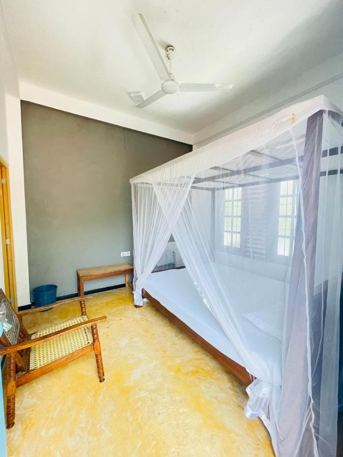Chithra Homestay Тангалла Экстерьер фото