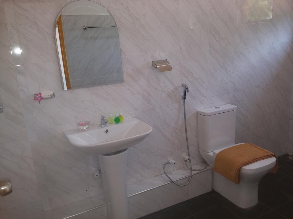 Chithra Homestay Тангалла Экстерьер фото