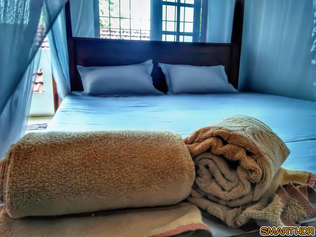 Chithra Homestay Тангалла Экстерьер фото