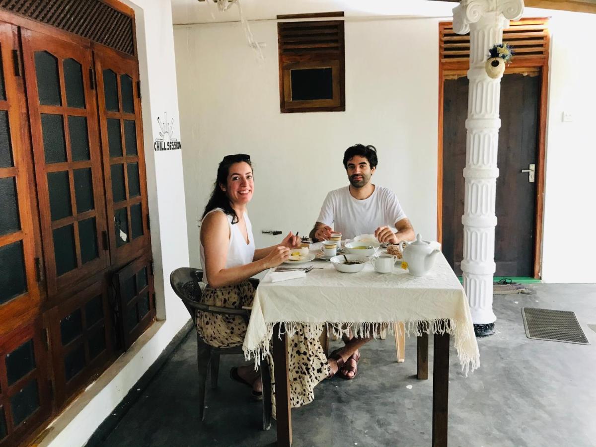 Chithra Homestay Тангалла Экстерьер фото